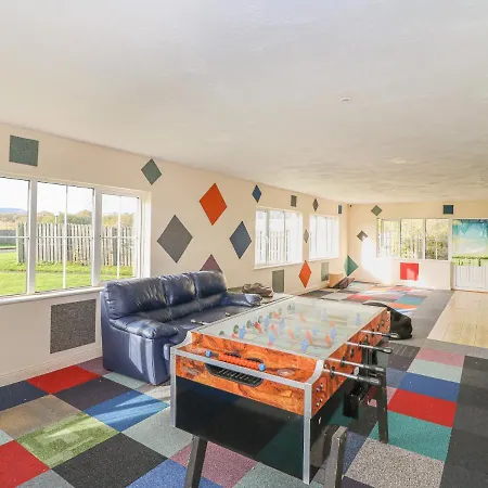 21 Brittas Bay Park